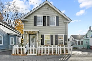 38 Elmwood Ave, Lowell, MA 01850