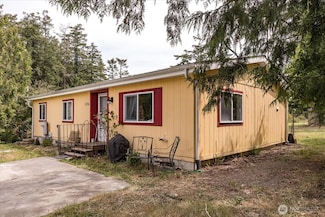 1136 Donald Ave, Oak Harbor, WA 98277