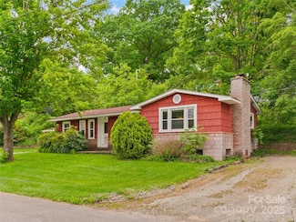 49 Caring Place Loop, Clyde, NC 28721