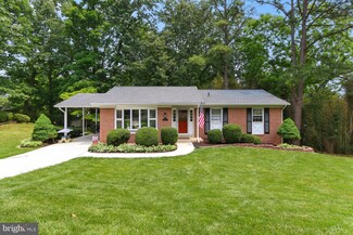 6401 Limerick Ct, Springfield, VA 22152