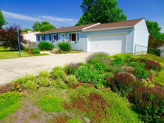 3041 Wessex Ct, Columbus, OH 43232