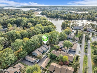 33 Auburn Ct Unit G, Red Bank, NJ 07701