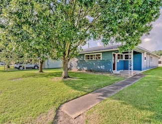 3547 Charles Ave, Groves, TX 77619