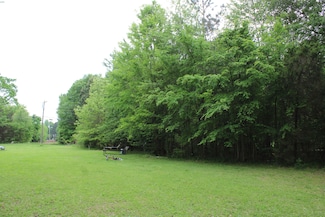 1400 L R L Rd, Senatobia, MS 38668