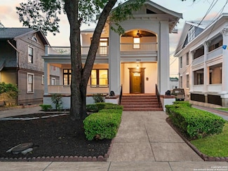 322 W Mistletoe Ave, San Antonio, TX 78212