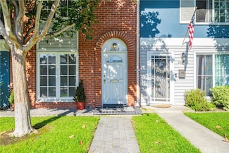 2612 Del Way Unit B, Huntington Beach, CA 92648