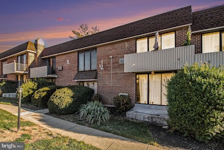 100 E Glenolden Ave Unit R9, Glenolden, PA 19036