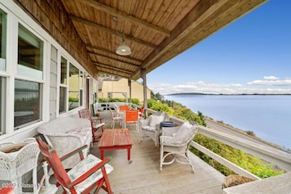 12880 Hobsonville Point Dr, Bay City, OR 97107