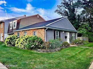 31 Kingsley Way, Freehold, NJ 07728