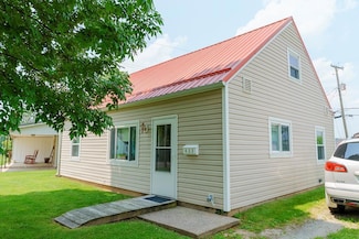 433 E 5th St, Waverly, OH 45690