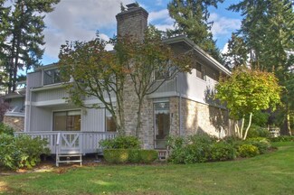 6504 NE 171st Place, Kenmore, WA 98028
