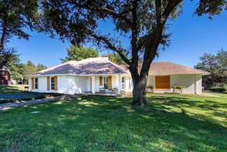 1505 Williamsburg Ct, Ennis, TX 75119