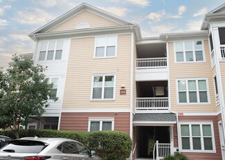 500 Bucksley Ln Unit 302, Daniel Island, SC 29492
