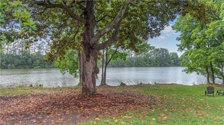 969 Sunnyside Dr, Virginia Beach, VA 23464