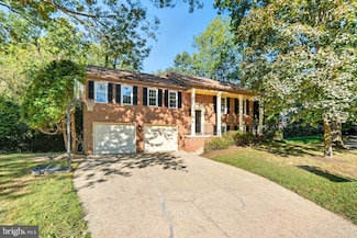 10196 Red Spruce Rd, Fairfax, VA 22032