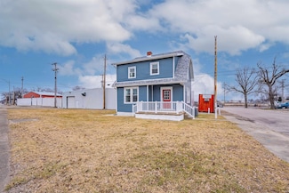 1501 Stringtown Rd, Evansville, IN 47711
