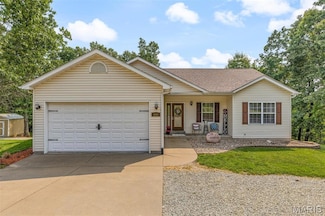 200 Timber Ln, Farmington, MO 63640