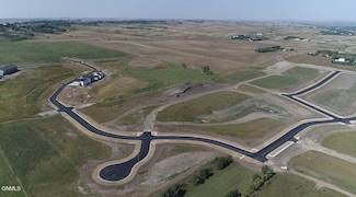 801 Beretta St N, Mandan, ND 58554