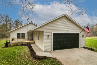 12425 Greenbriar Ln, Grand Haven, MI 49417