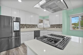 20238 Hartland St, Winnetka, CA 91306