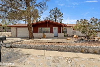 2722 Crestview Dr, Las Cruces, NM 88011