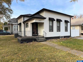 1635 S 13th St, Lincoln, NE 68502