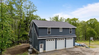 82 Parkey Rd, Barnstead, NH 03218