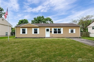 1139 Chalet Dr, New Carlisle, OH 45344