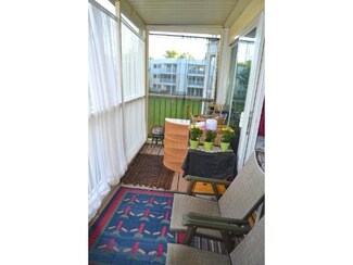 120 Demont Ave E, Little Canada, MN 55117