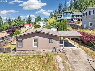 670 S 9th St, Creswell, OR 97426