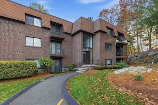 9 Thomas St Unit 11, Saugus, MA 01906