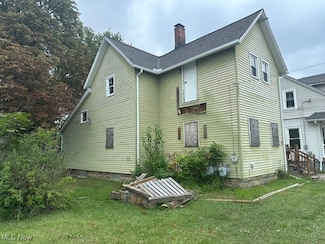 959 Foster Ave, Elyria, OH 44035