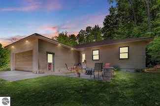 6110 Bc Ej Rd, East Jordan, MI 49727