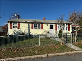 12 Devon St, Providence, RI 02904