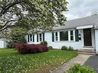 172 Villa Ave, Warwick, RI 02886