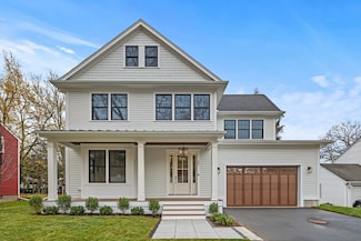 35 Haynes Rd, Newton Center, MA 02459