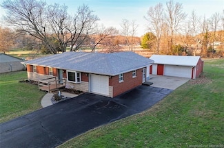 3148 Spickert Knob Rd, Floyds Knobs, IN 47119