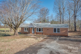 4180 Hudlow Rd, Rutherfordton, NC 28139