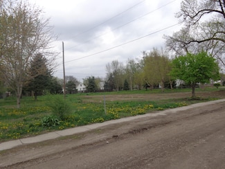 1612-1614 G Ave, Council Bluffs, IA 51501
