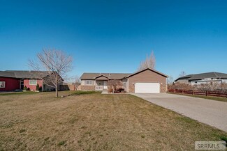 17 N White Pine Ln, Rigby, ID 83442