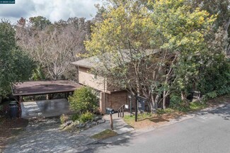 85 Scenic Dr, Orinda, CA 94563