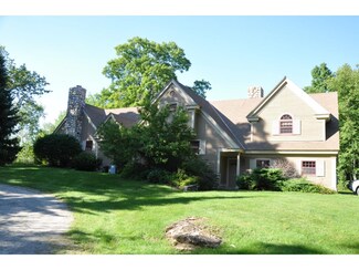 400 Village View Dr, Manchester Center, VT 05255