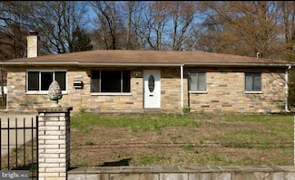 7926 Russell Rd, Alexandria, VA 22309
