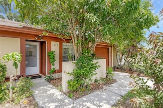 1032 Calanda Ave, Orlando, FL 32807