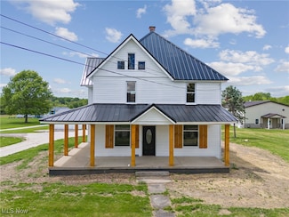 5785 Beechwood Ave, Alliance, OH 44601