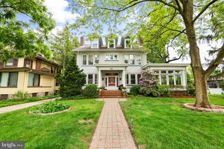 218 E Maple Ave, Merchantville, NJ 08109