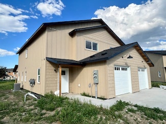 807 Cocoa Ct Unit B, Cody, WY 82414
