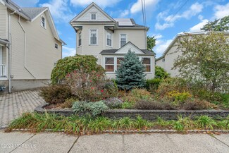 45 2nd St, Keyport, NJ 07735