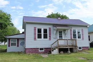 423 W South 2nd St, Shelbyville, IL 62565