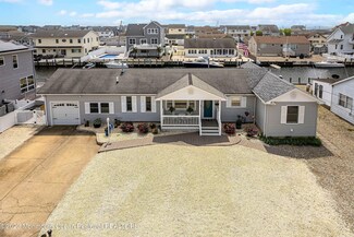 821 Windward Dr, Forked River, NJ 08731
